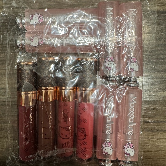 Bundle - Picture 1 of 1